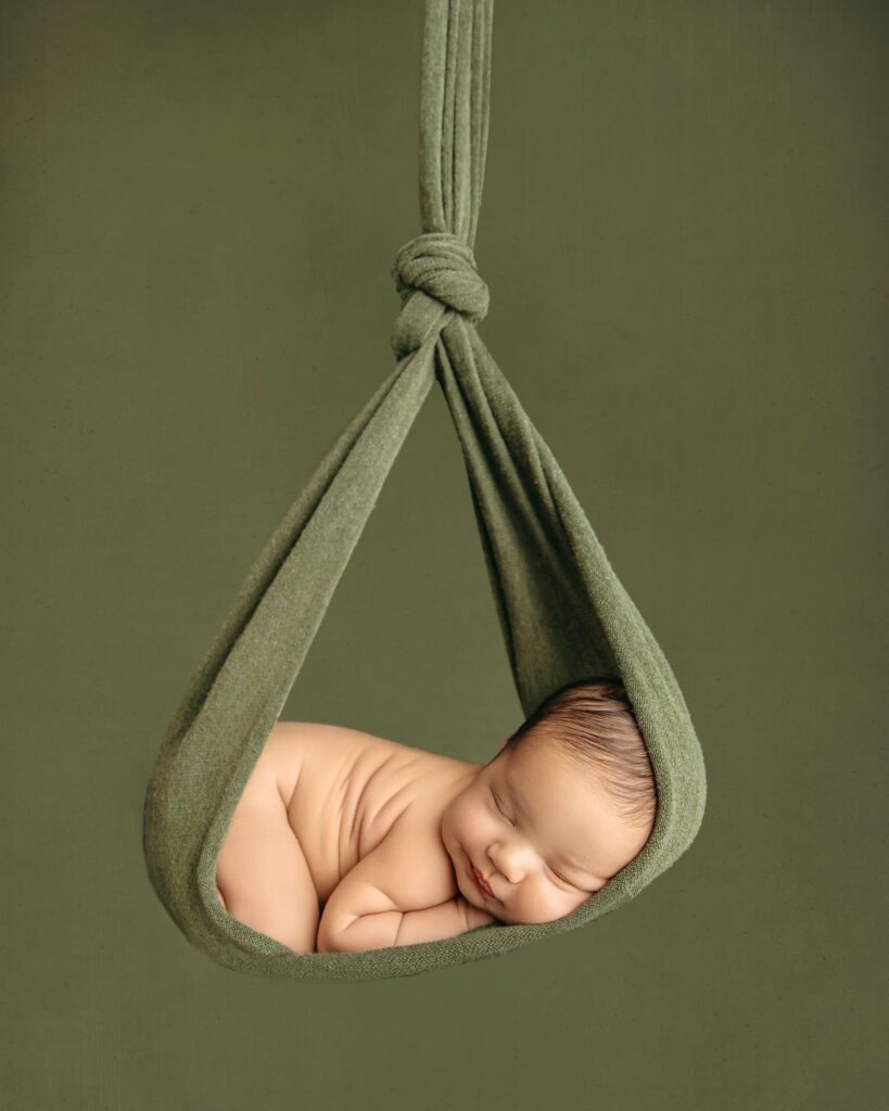 Baby in a swing | Newborn Photoshoot